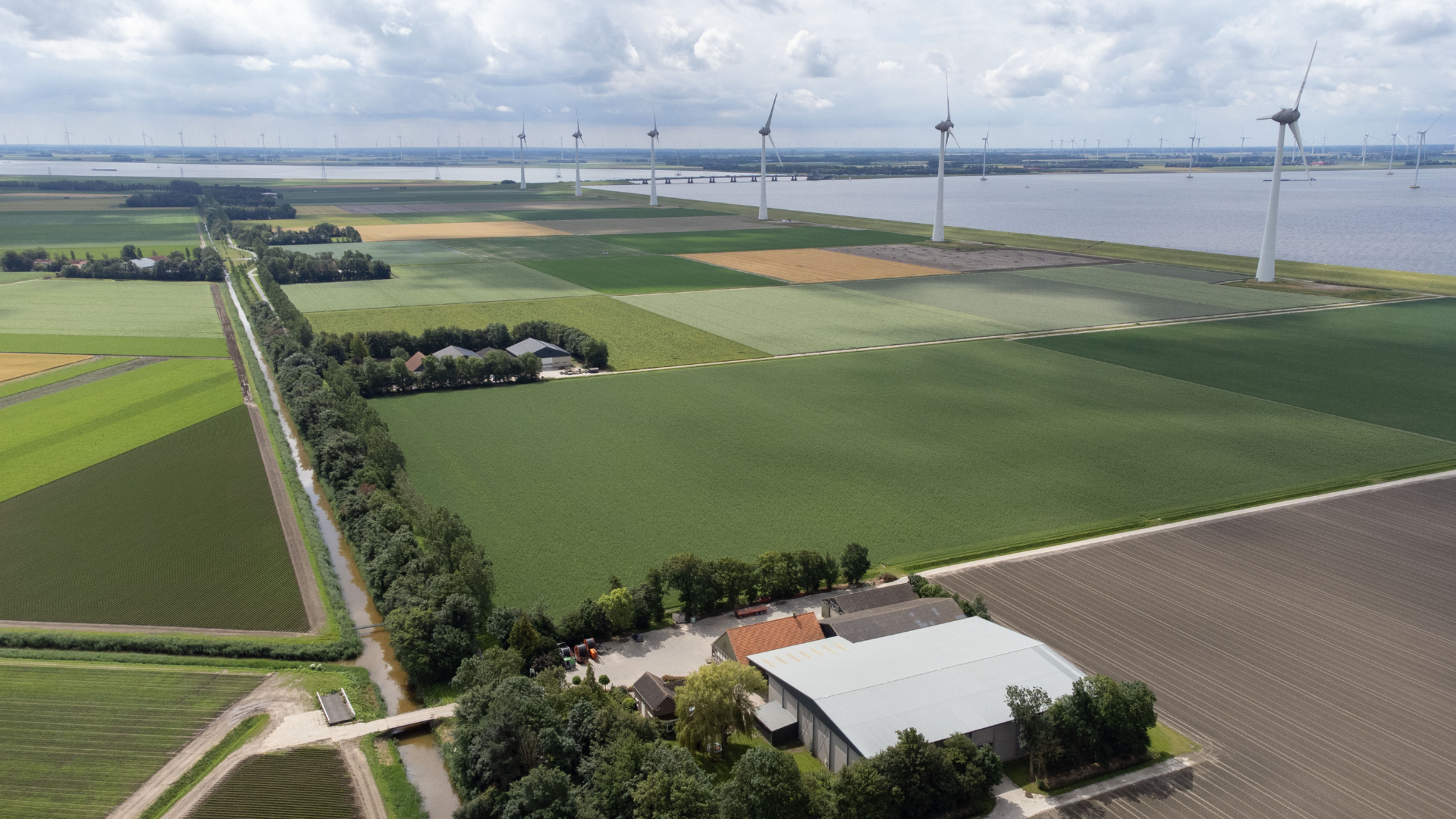 Provincie en gemeenten Noordoostpolder en Urk presenteren tussenstap in project Spuiweg